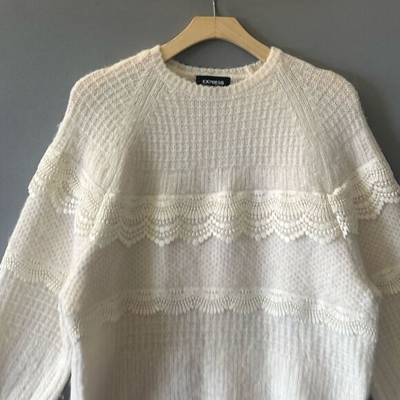 Express Cream Sweater - Picture 2 of 5
